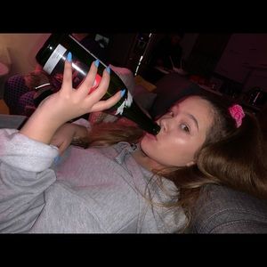 Meet your Posher, Adele